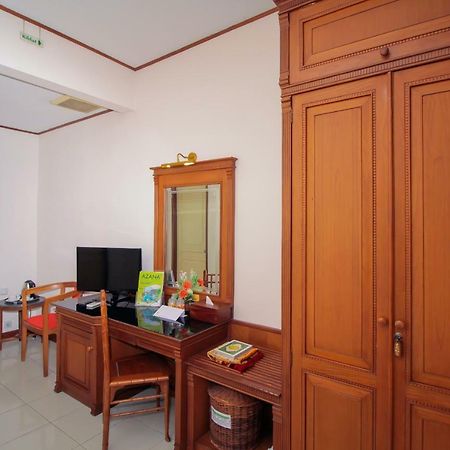 Sapta Nawa Resort 1 Gresik Buitenkant foto